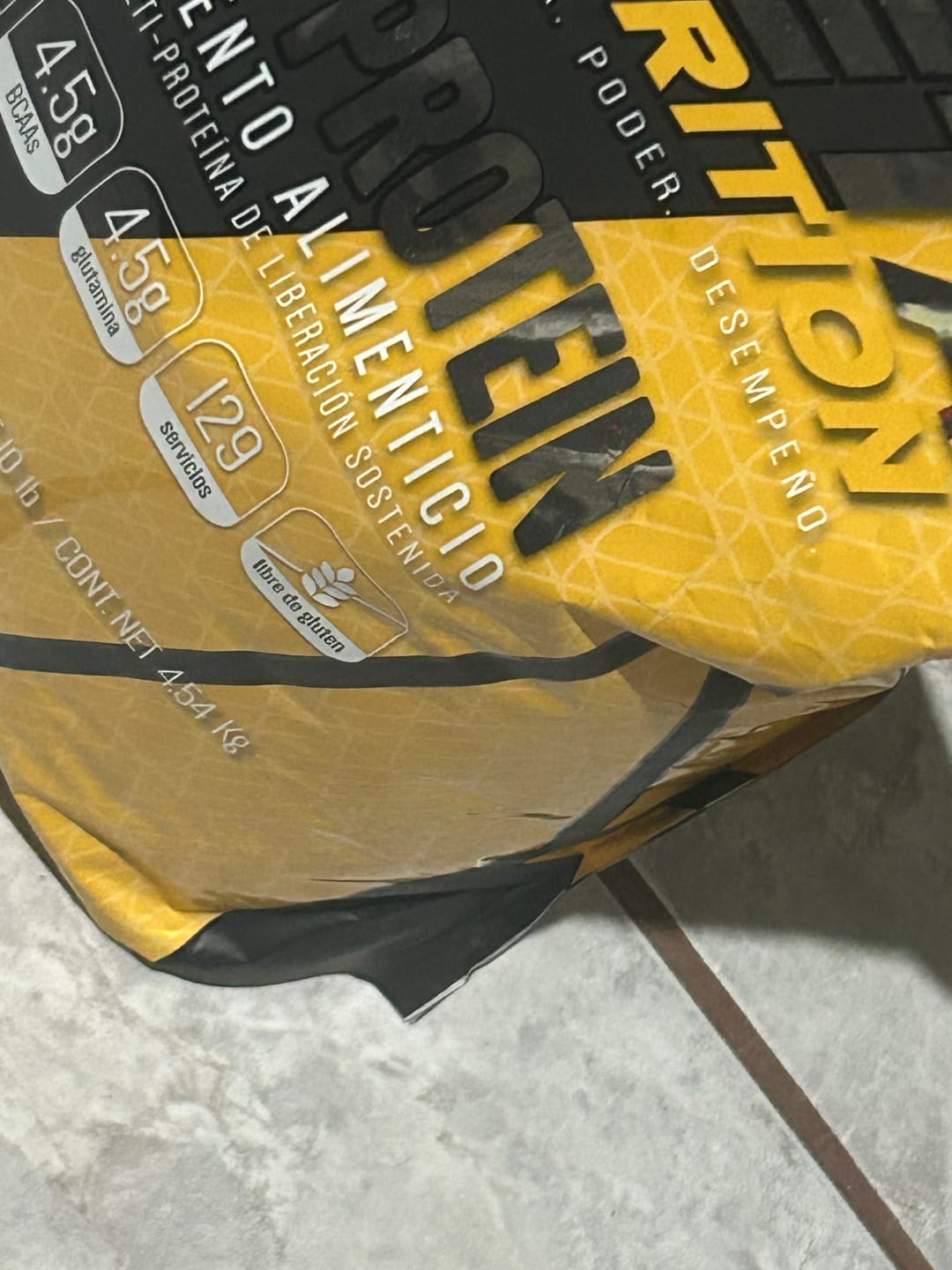 Customer photo review of Full Protein 10lb Meta Nutrition | Proteína Multi Fuente | 129 Servicios | 4.5 Meses