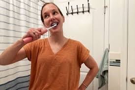 Customer photo review of GlorySmile™ V34 Whitening Toothpaste (30 ml)