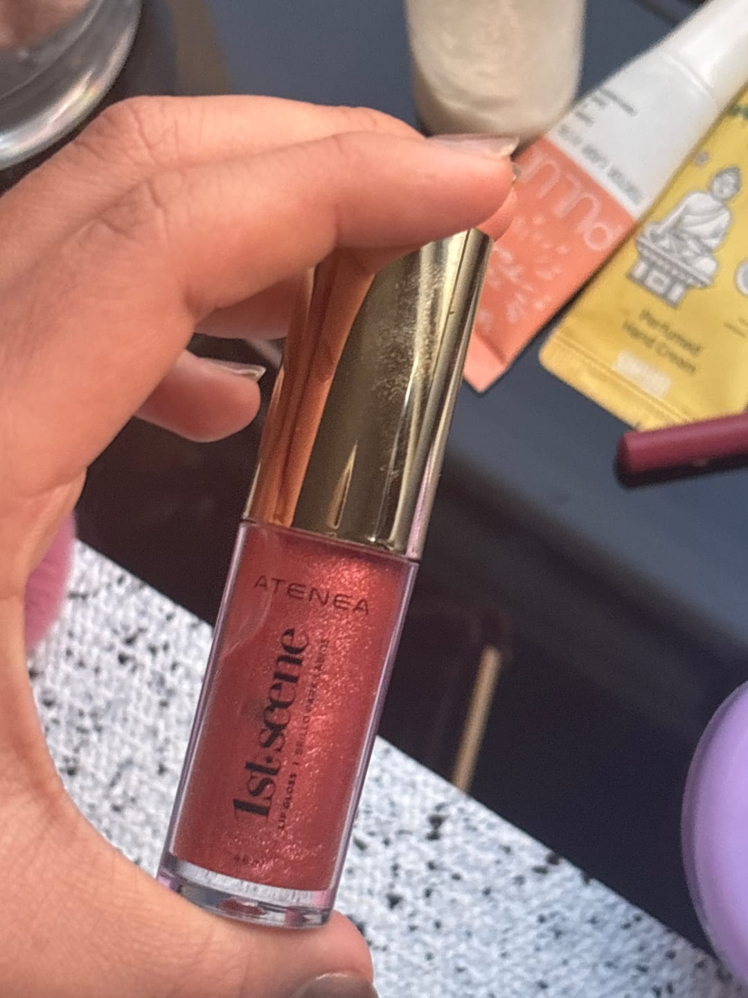 Customer photo review of LIP GLOSS  1ST SCENE