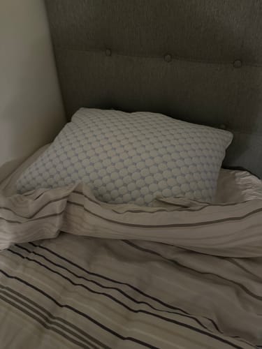 Customer photo review of ComfortPillow 2.0 – Den justerbara huvudkudden (PAKETERBJUDANDE 2 STK.)