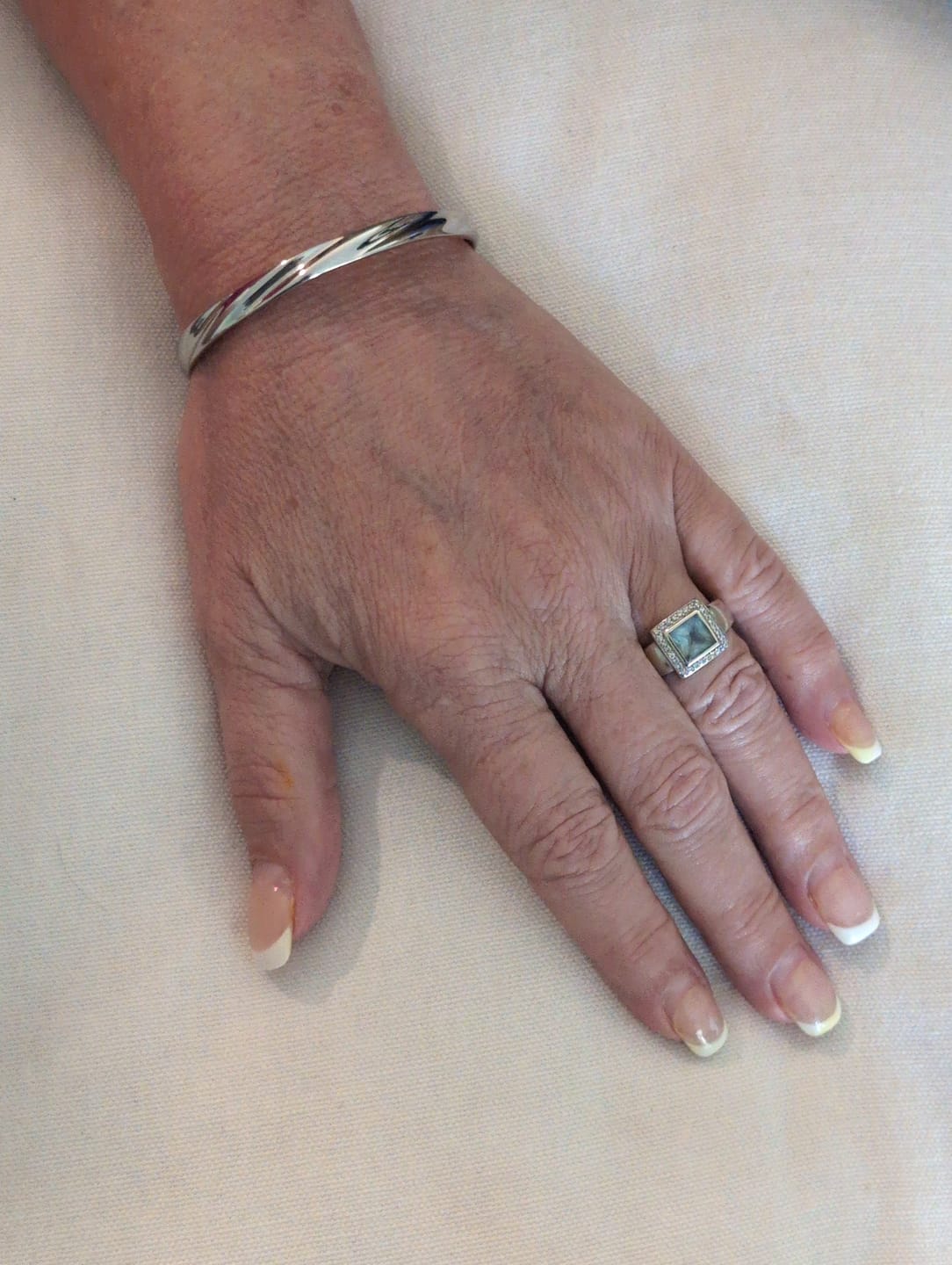 Customer photo review of Twisted Unisize Cuff