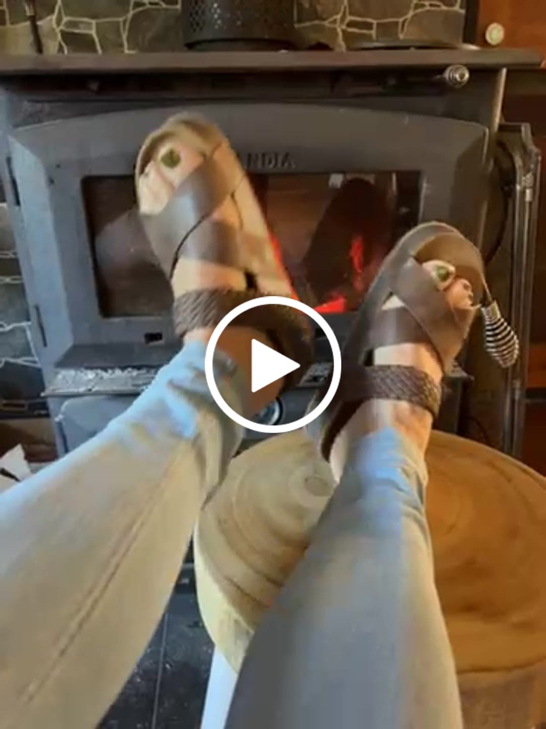 Customer video review of Signature Sandal - Dune