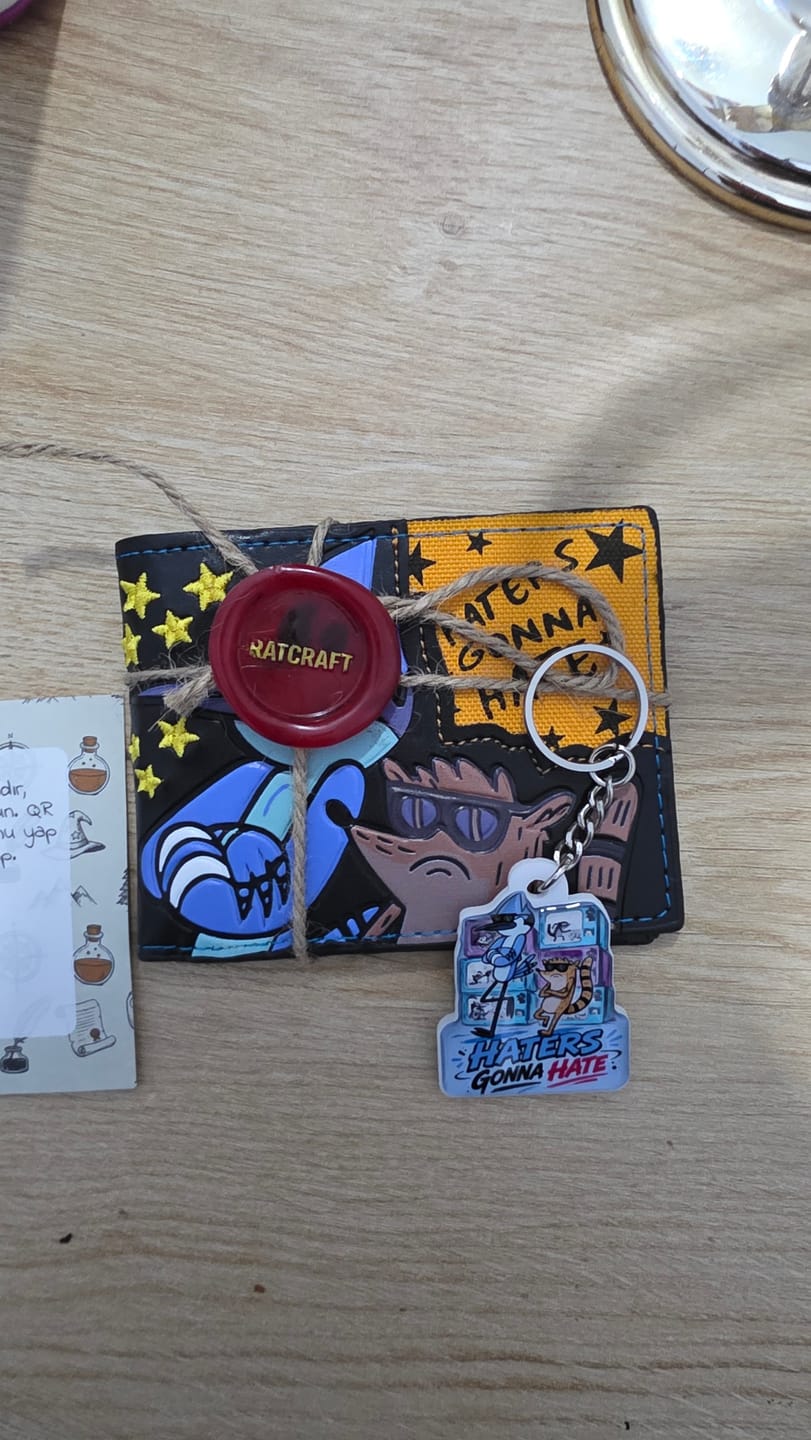 Customer photo review of Regular Show Cüzdan