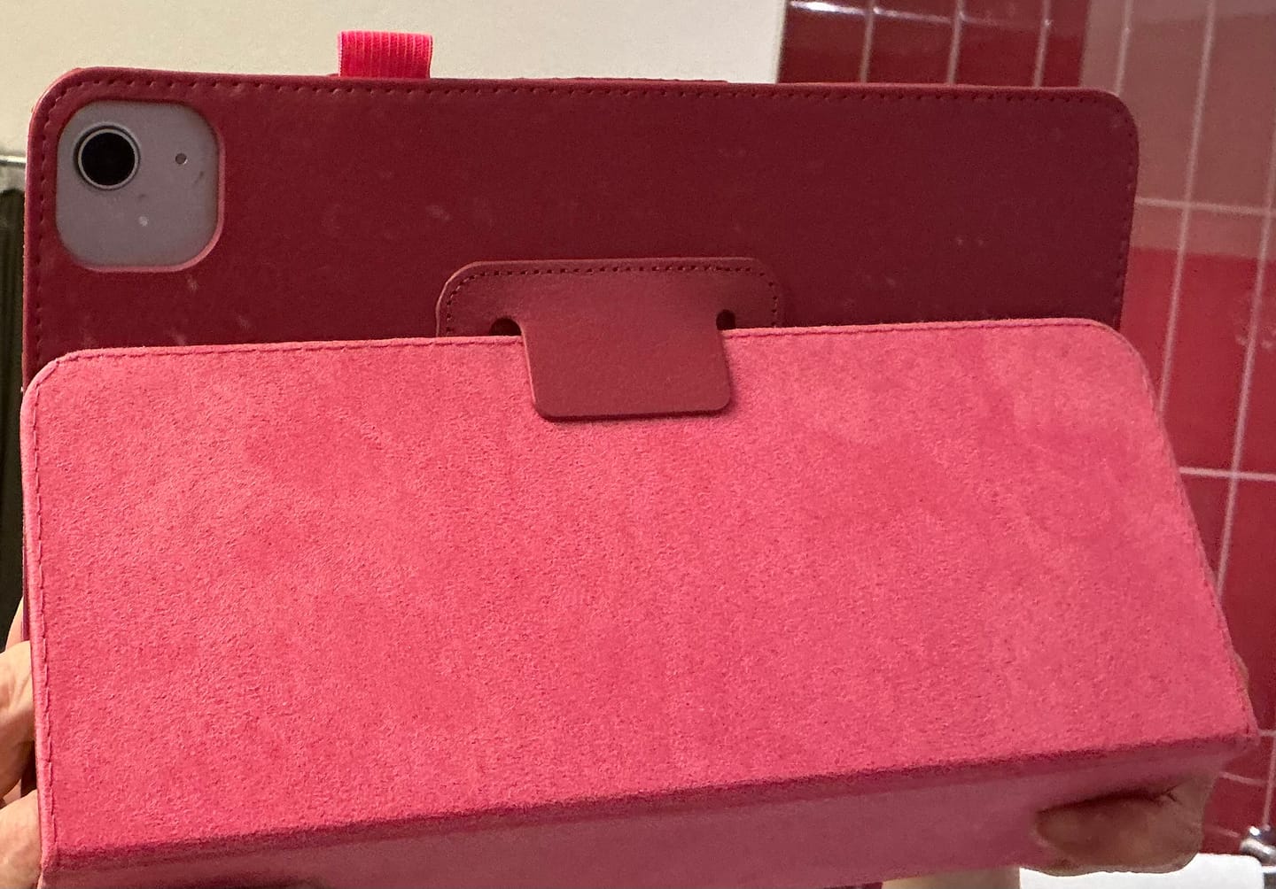 Customer photo review of iPad Air 11 - Bi-fold Stand Etui