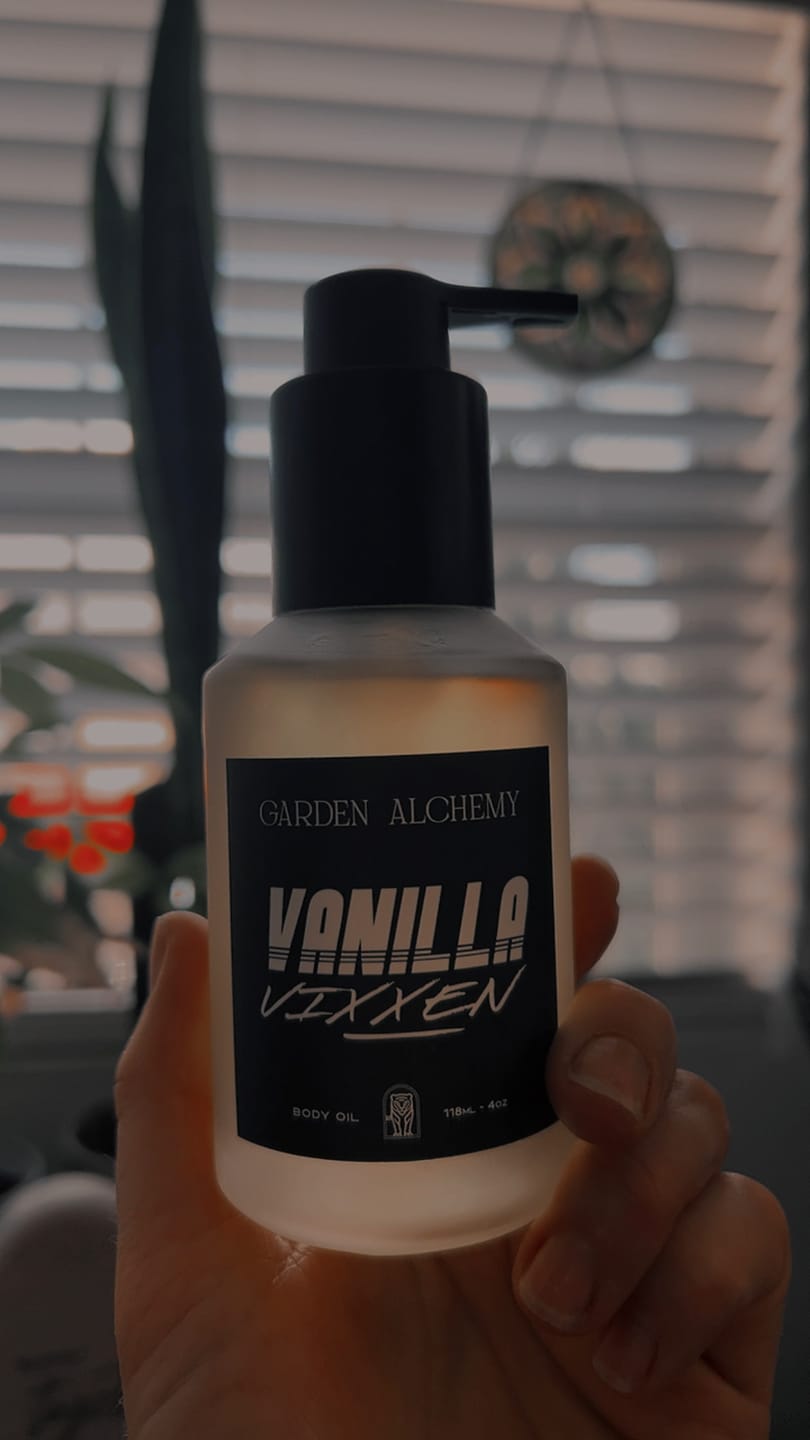 Customer photo review of VANILLA VIXXEN BODY OIL