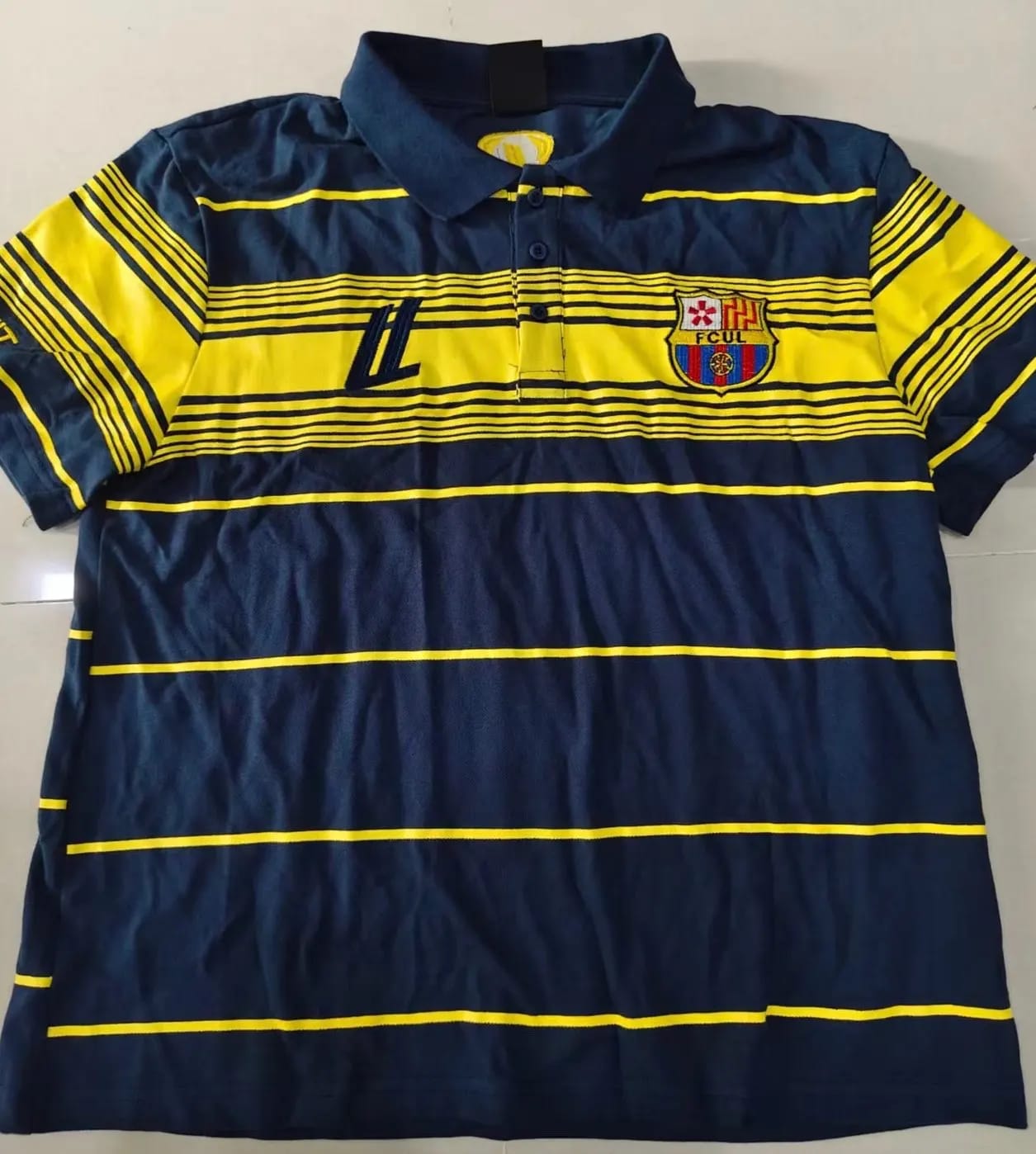Customer photo review of Retro Blaugrana Terrace Polo