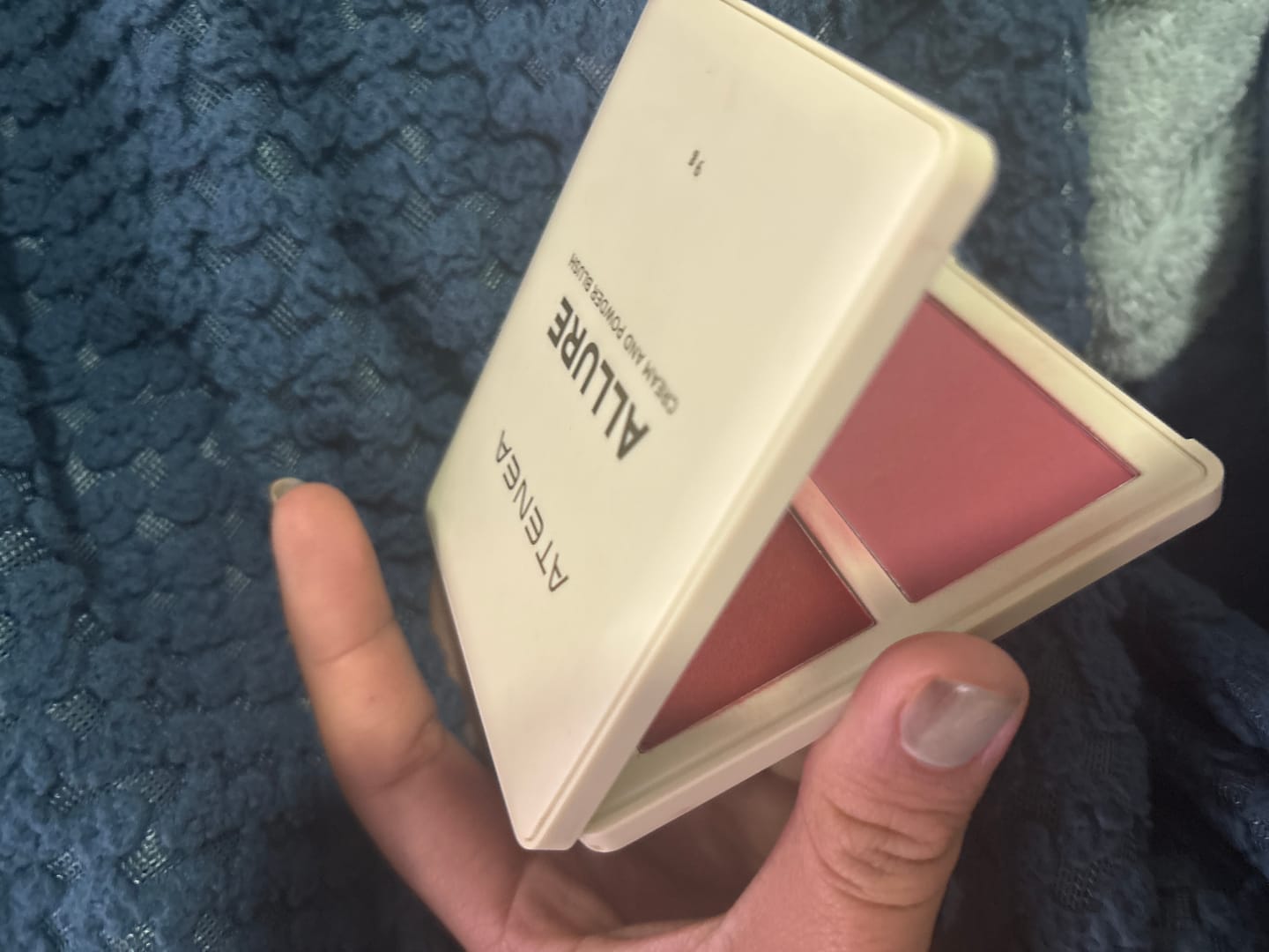 Customer photo review of RUBOR EN DÚO ALLURE CREMA Y POLVO COMPACTO