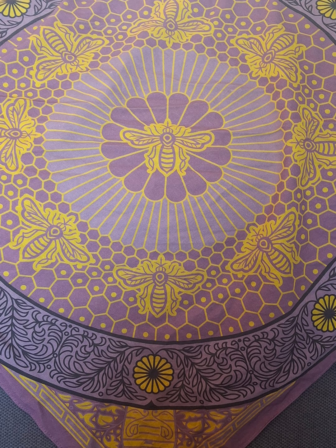 Customer photo review of Queen Bee Bandana