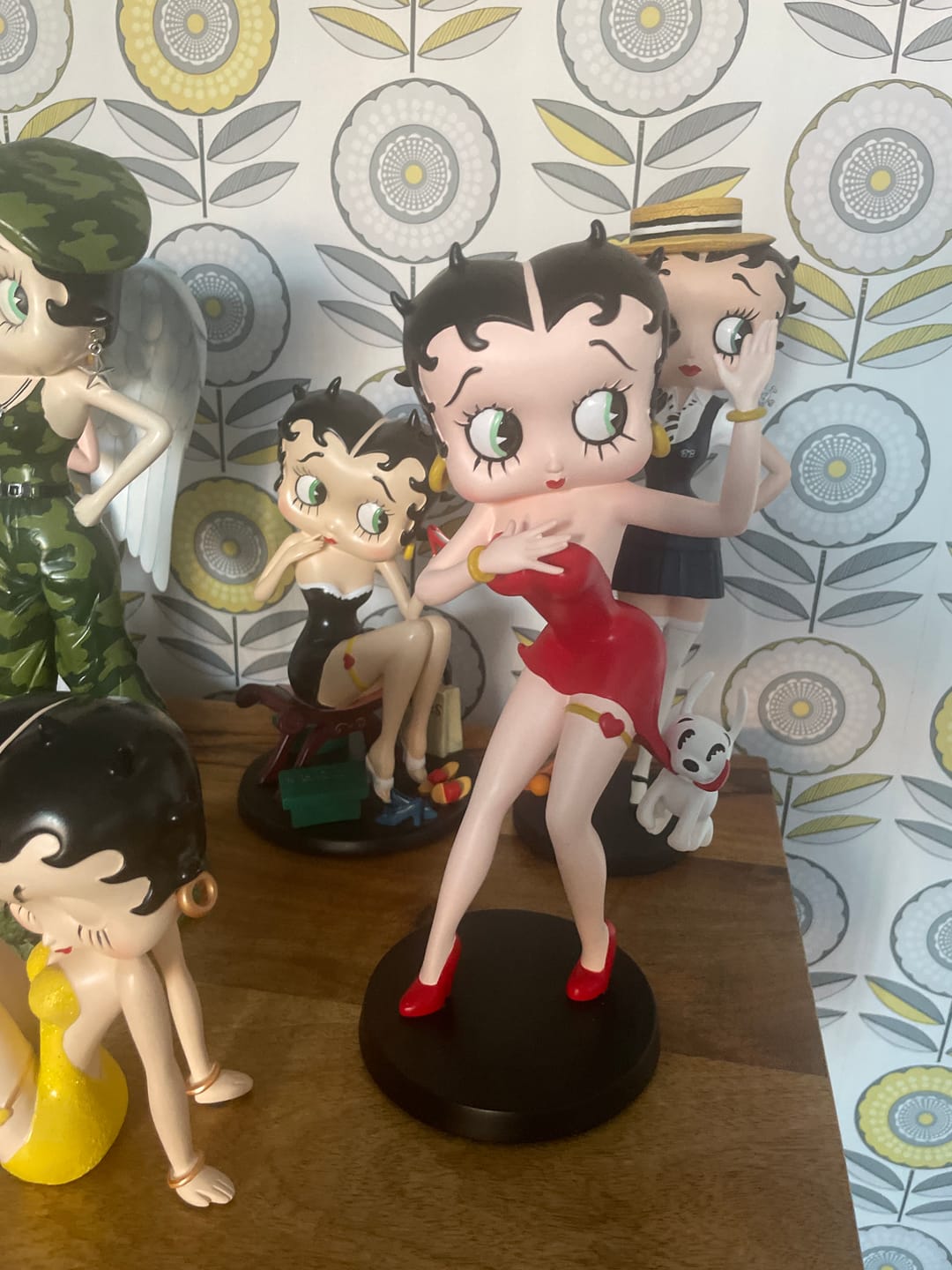 Customer photo review of Betty Boop Being Chased Figurine