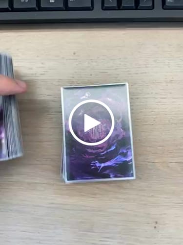 Customer video review of ELITE SERIES - DARKNESS HOLO SLEEVES (70 PCS)