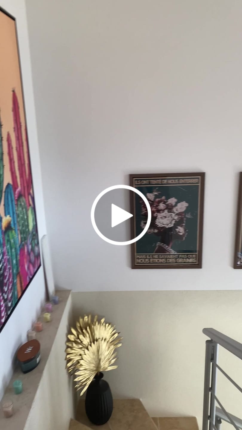 Customer video review of Ils ont tenté de nous enterrer, mais ils ne savaient pas que nous étions des graines