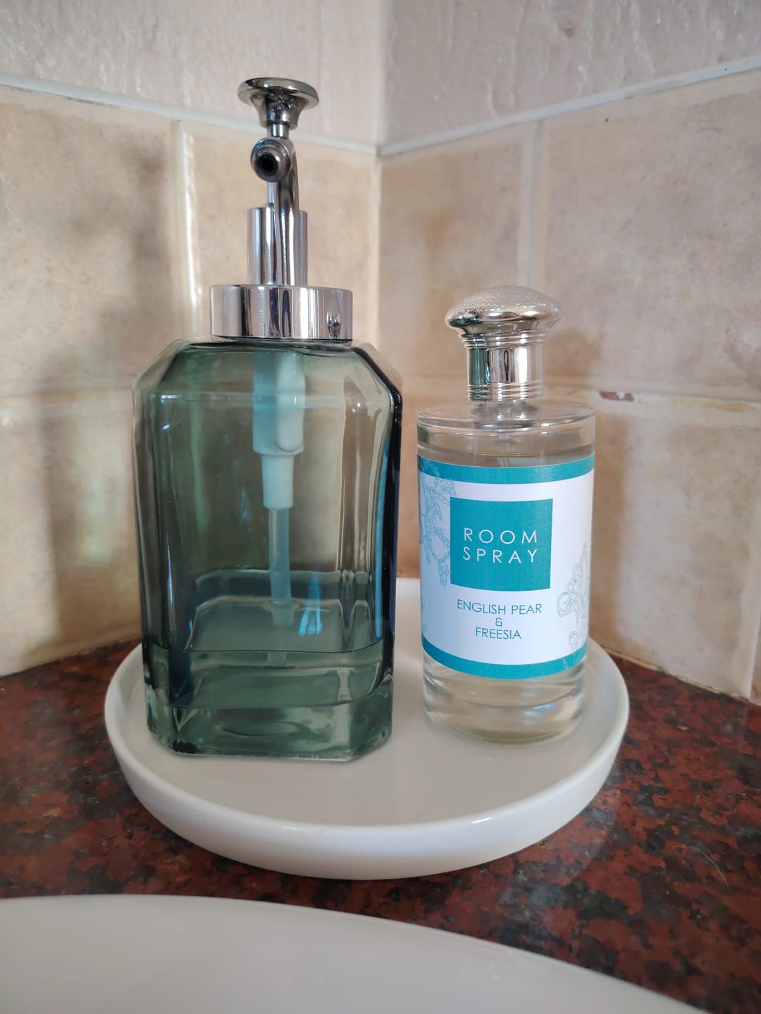 Customer photo review of English Pear & Freesia Room Spray - 100ml