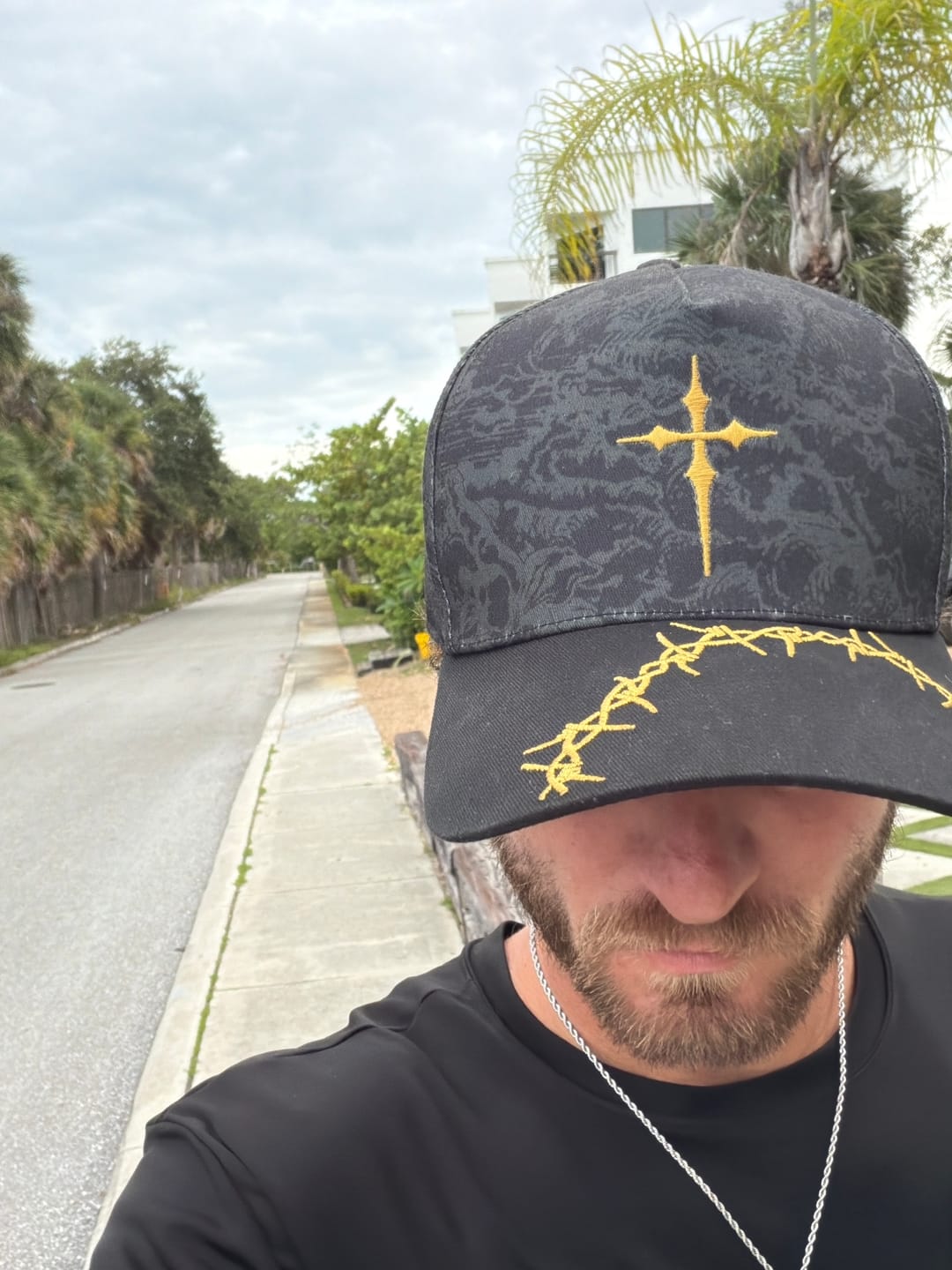 Customer photo review of Thorns Cap