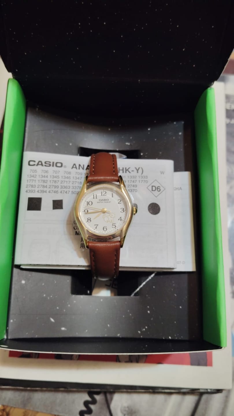 Customer photo review of Reloj Casio Análogo LTP-1094Q-7B7 Correa de Cuero Perritos