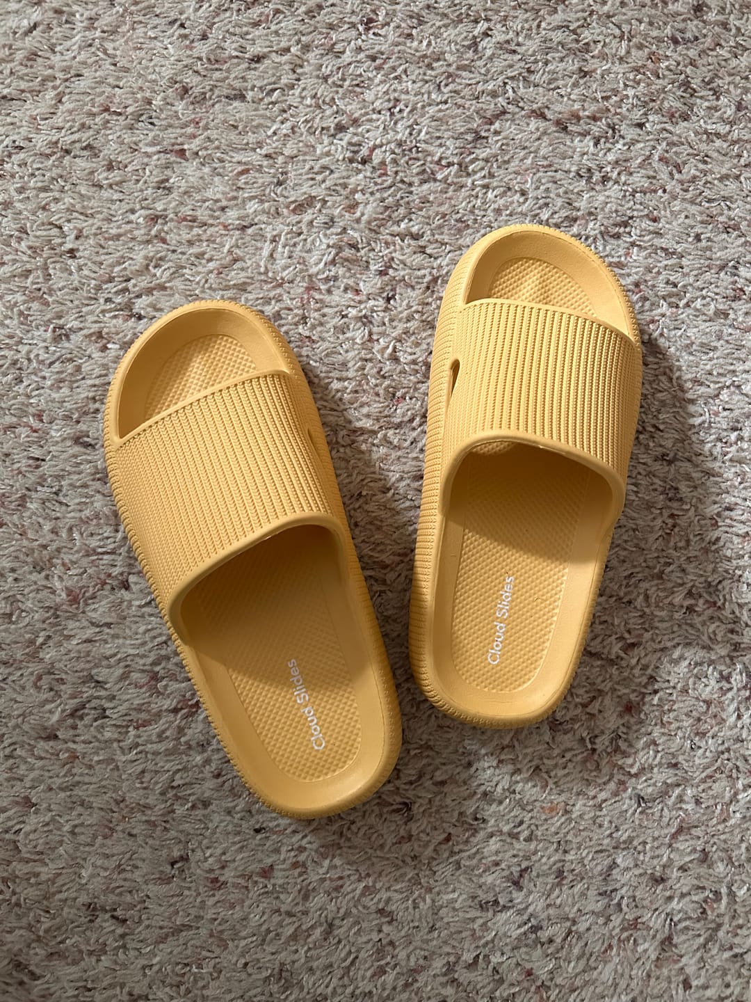 Customer photo review of Cloud Slides - Original Cushion Comfort