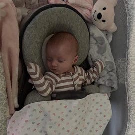 Customer photo review of RestNest™ –Para los cólicos y Reflujos