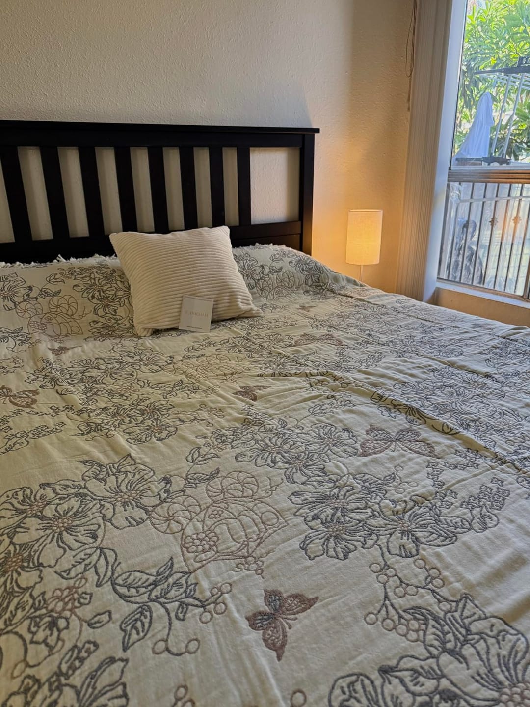 Customer photo review of Floral Butterfly Muslin Cotton Throw Blanket