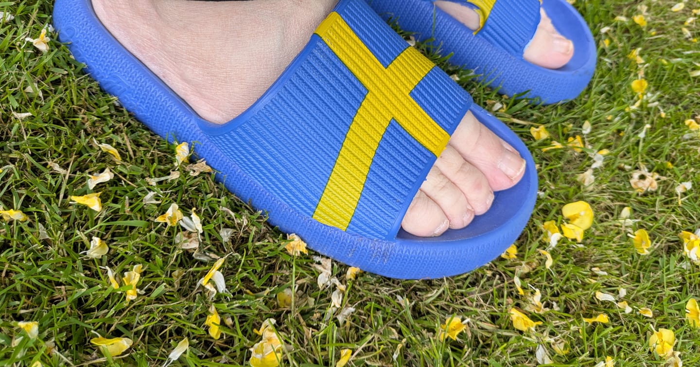 Customer photo review of HappyFlops World Cup