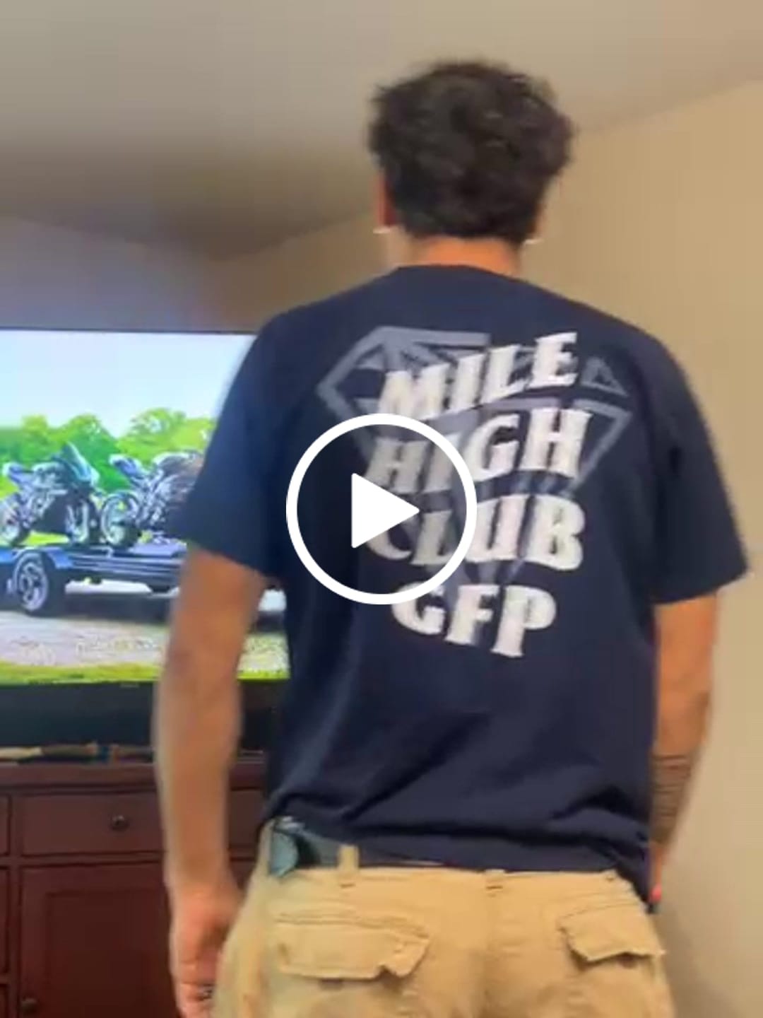 Customer video review of MILE HIGH TEE