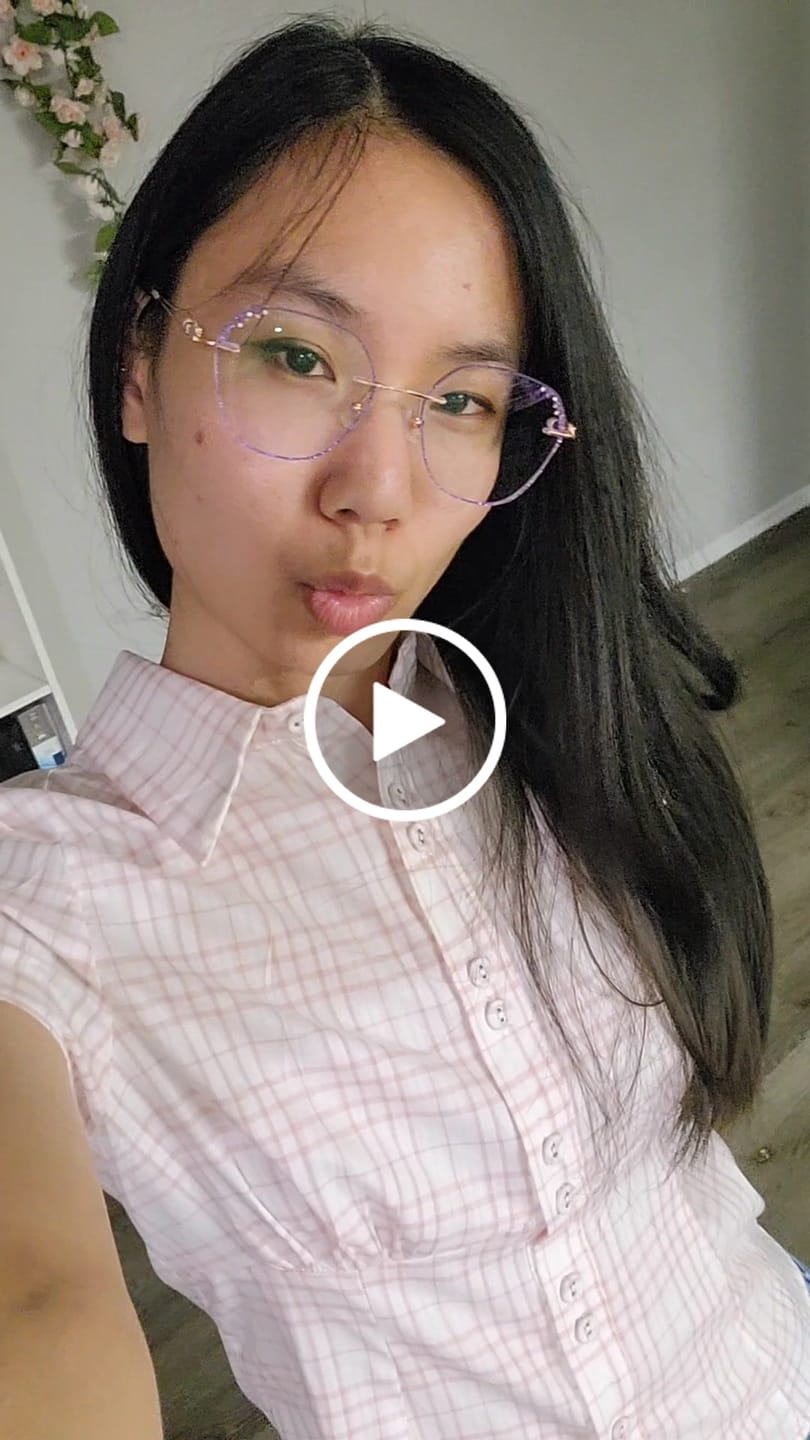 Customer video review of Wisteria Eyeglasses