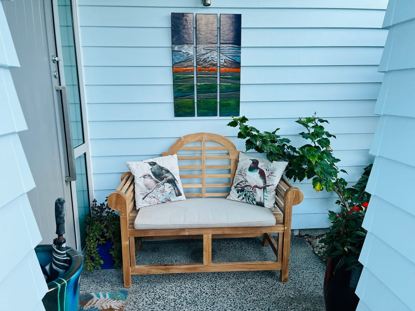 Customer photo review of Lutyens A-Grade Teak Garden Bench