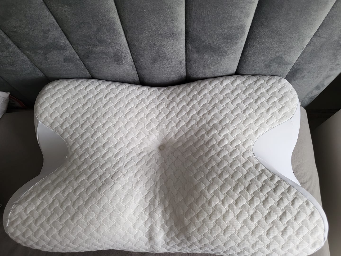 Customer photo review of Ergonomisches Nackenkissen