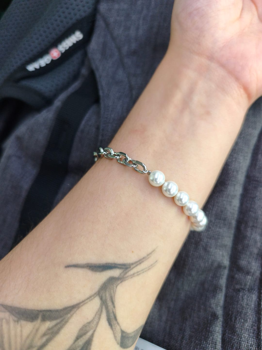 Customer photo review of Shell Pearl x Chain Bracelet