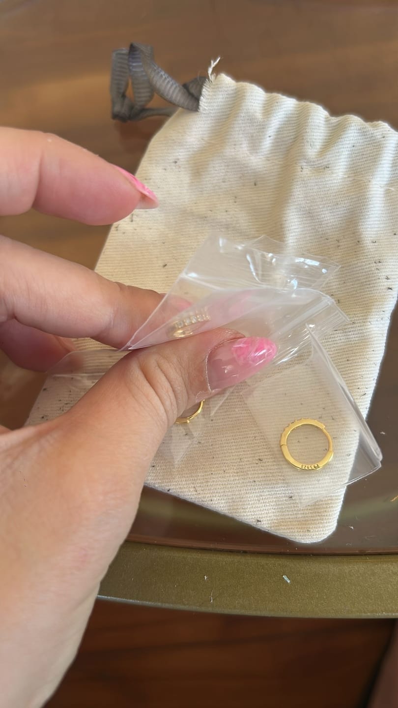 Customer photo review of Pendientes Triple Aros