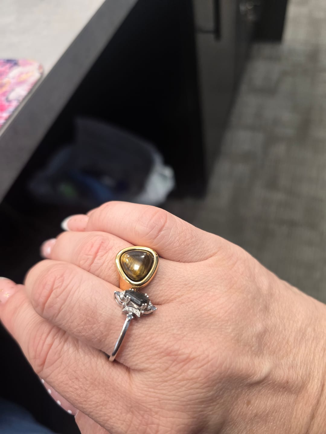 Customer photo review of Alaula Gemstone Bold Ring (Bundle)