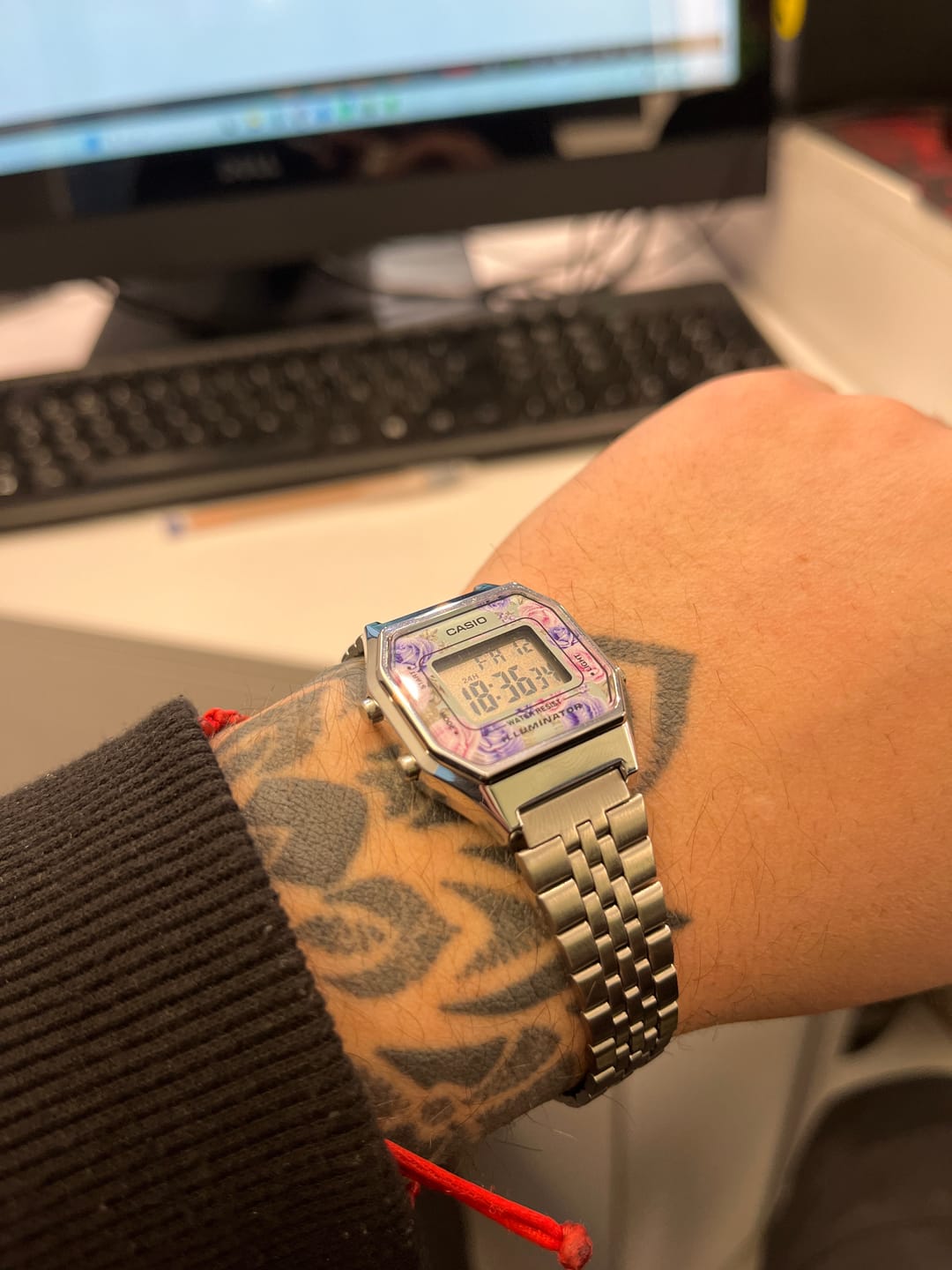 Customer photo review of Reloj Casio Vintage LA680WA-2CDF Plateado Flores