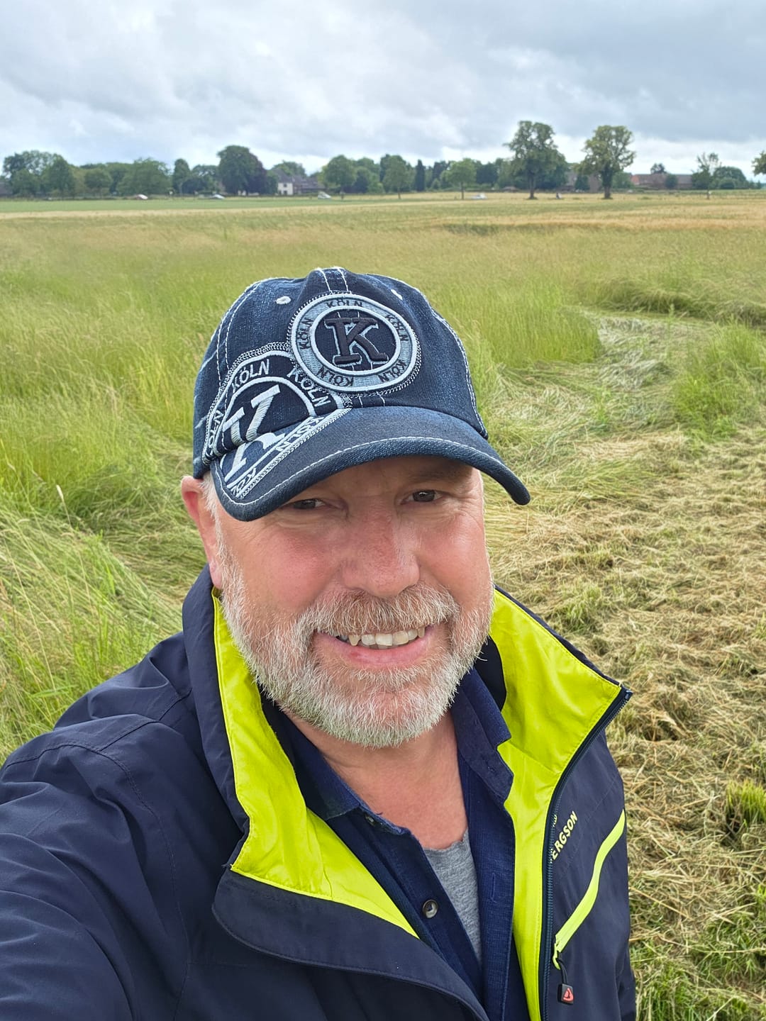 Customer photo review of Köln Cap