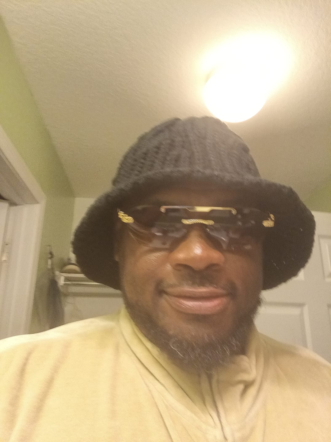 Customer photo review of Hand-woven Winter Thick Bucket Hat