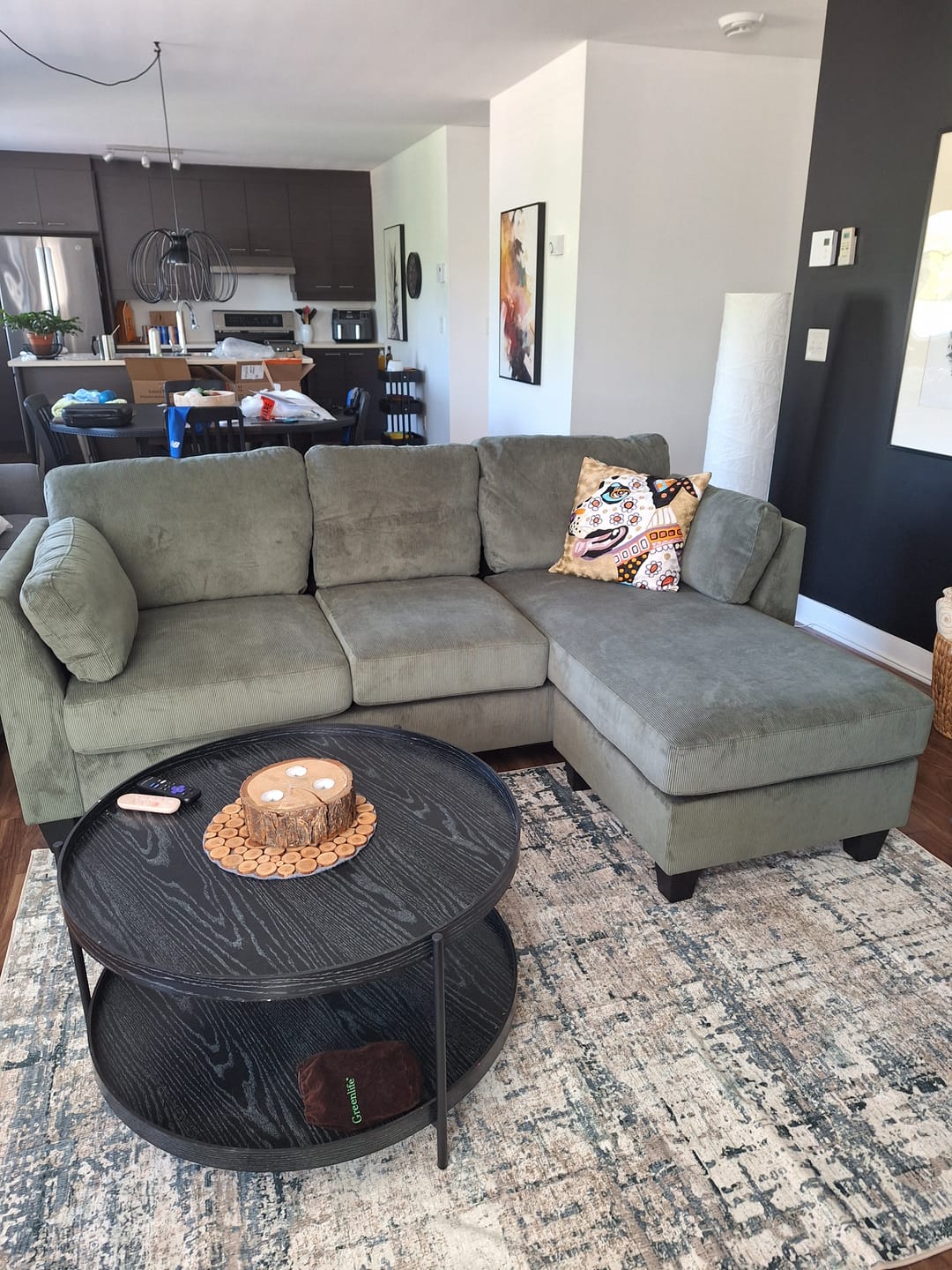 Customer photo review of MILO - Sofa sectionnel 87" corduroy vert