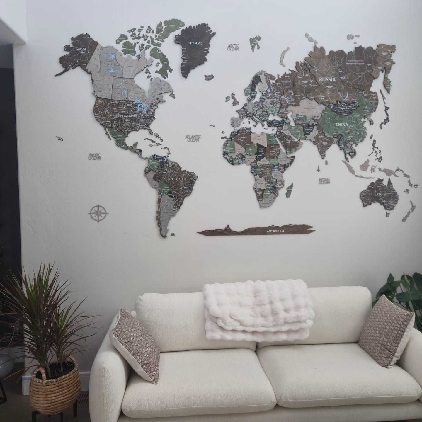 Customer photo review of 3D Wooden World Map Wall Decor -Rustic Style