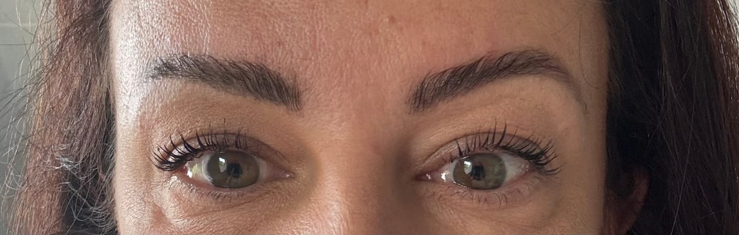 Customer photo review of BROWCOCA!NE - Augenbrauenserum