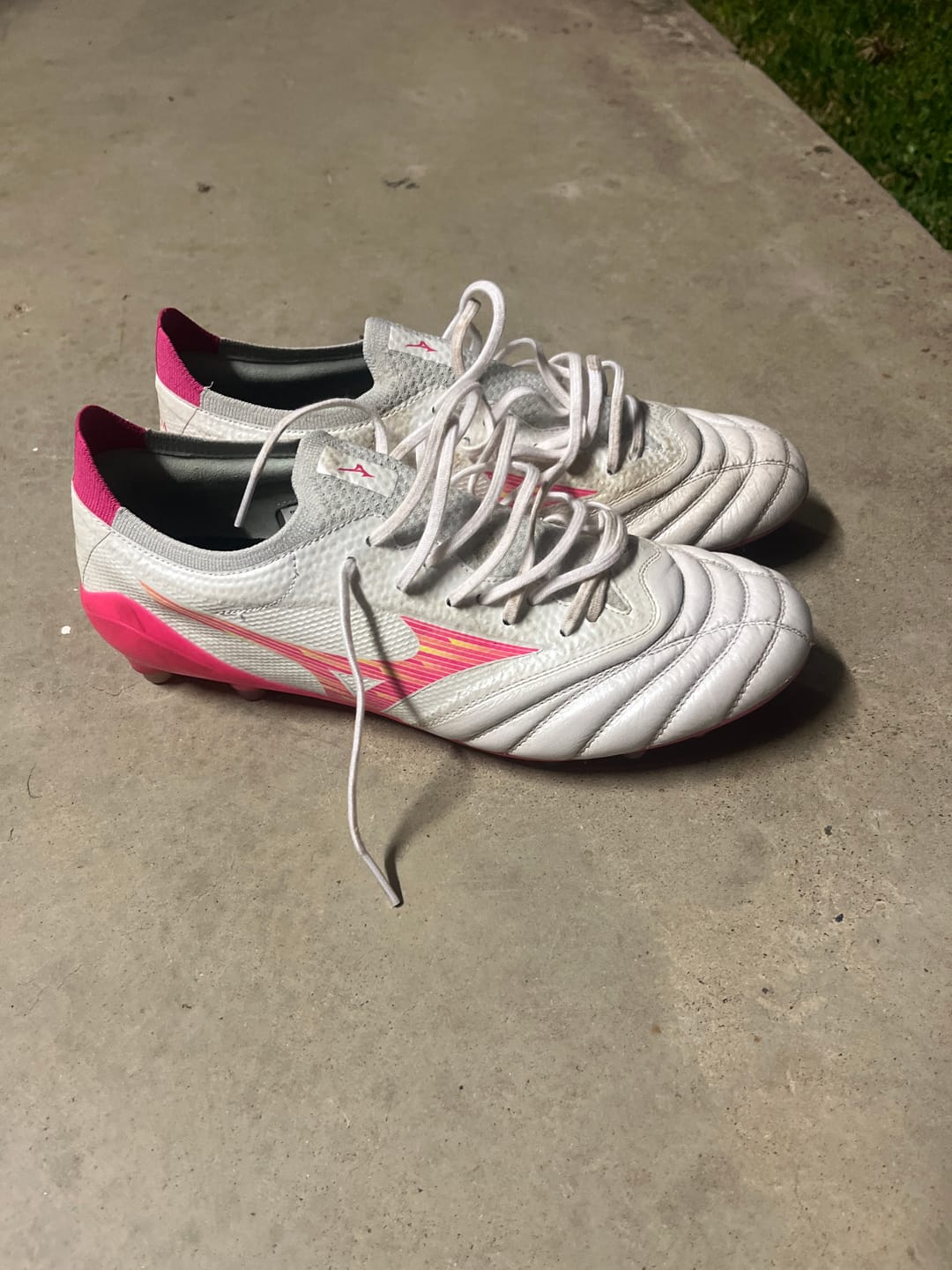 Customer photo review of Mizuno Morelia Neo IV Beta Elite AG