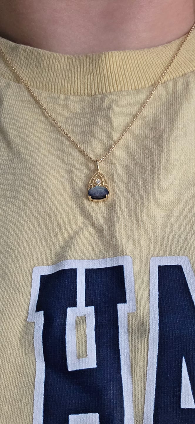 Customer photo review of Stellaris Labradorite Necklace