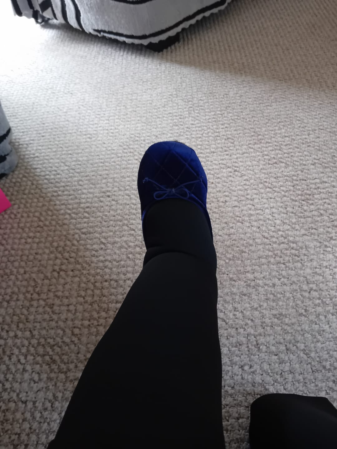 Customer photo review of EverSock™ Wide Compression Socks For Pain Relief