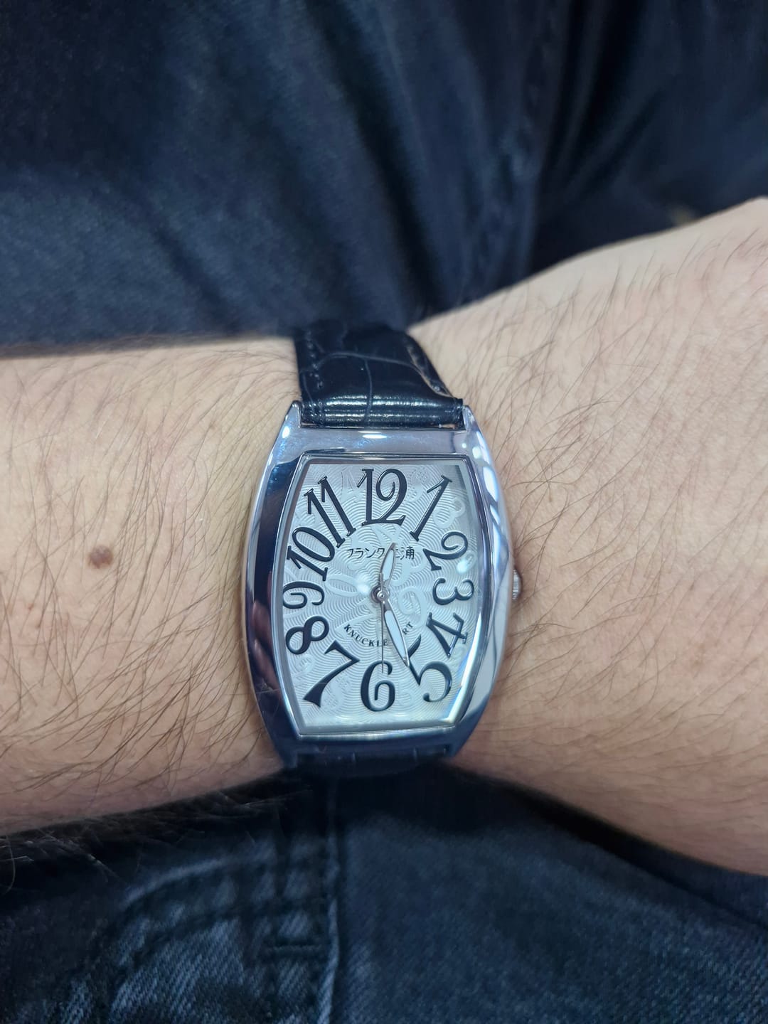 Customer photo review of Reloj Análogo Frank Miura FM00DC-WH Knuckle Part JDM