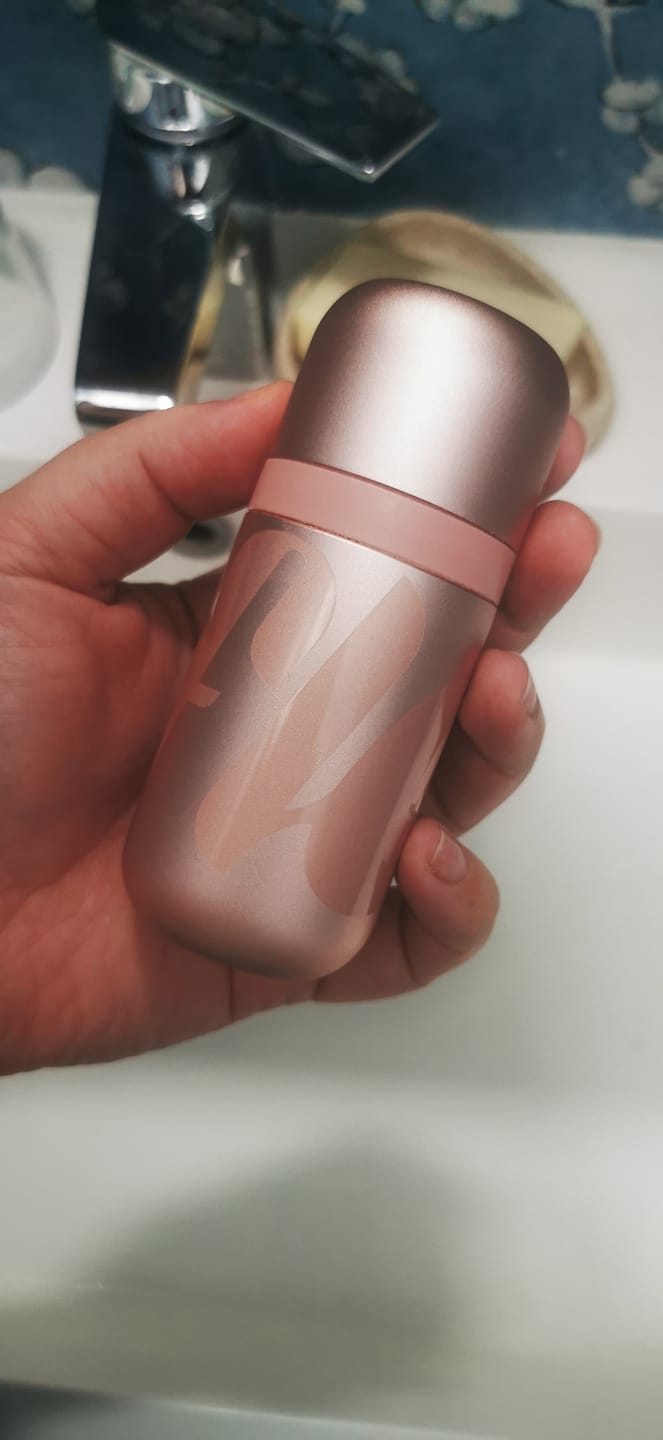 Customer photo review of Refillable Roll-on Deodorant Starter Set