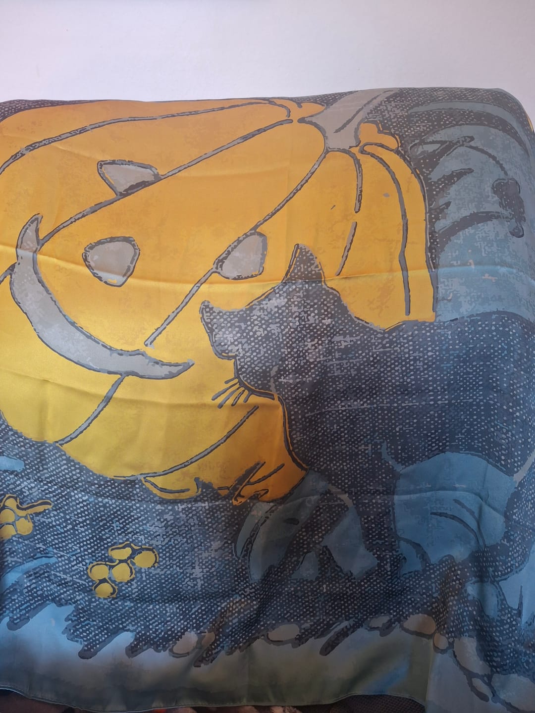 Customer photo review of Jack O' Lantern Silky Scarf