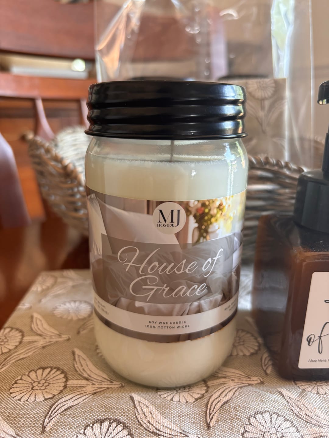 Customer photo review of Classic Mason Jar Soy Candle