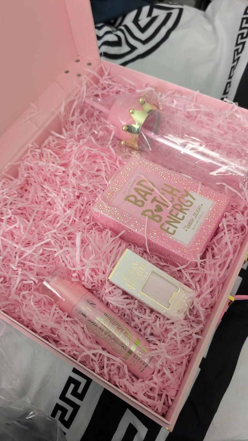Kundebildeanmeldelse av Milkshake Cup Mystery Bundle