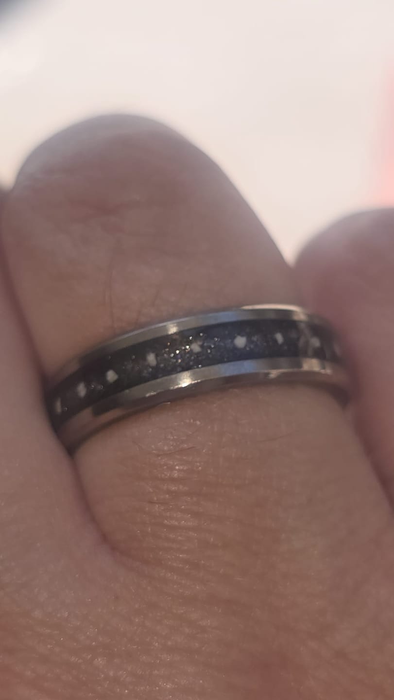Customer photo review of 6mm width channel ring - Alternative metals