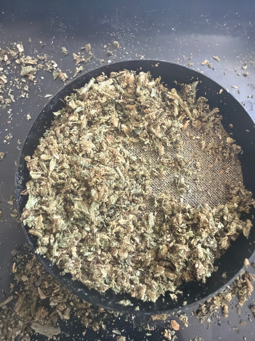 Customer photo review of Jager Sour Diesel - 28 Grams Littles - Sativa