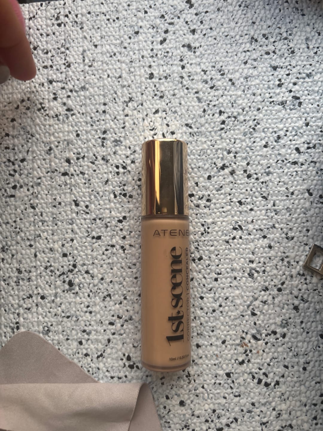 Customer photo review of CORRECTOR  LÍQUIDO  1ST SCENE
