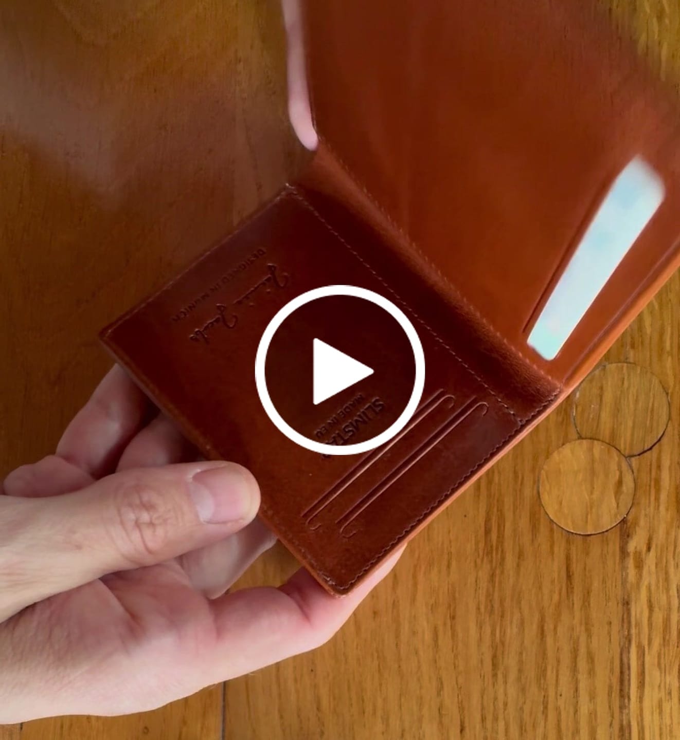 Customer video review of Slimstar - slim wallet with small coin pocket