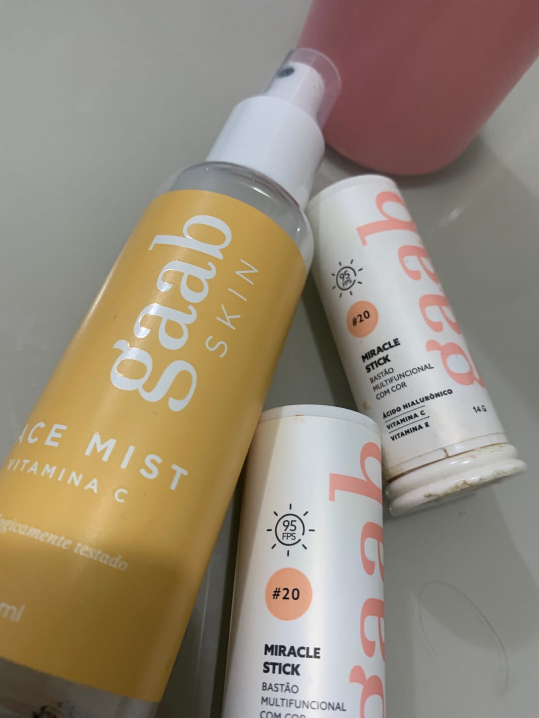 Customer photo review of Compre Miracle Stick, Ganhe Face Mist