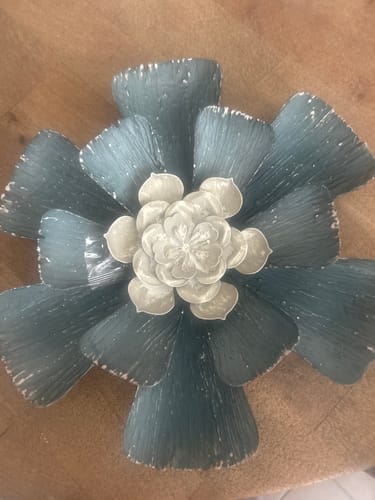 Customer photo review of Flower Wall Decor - Green