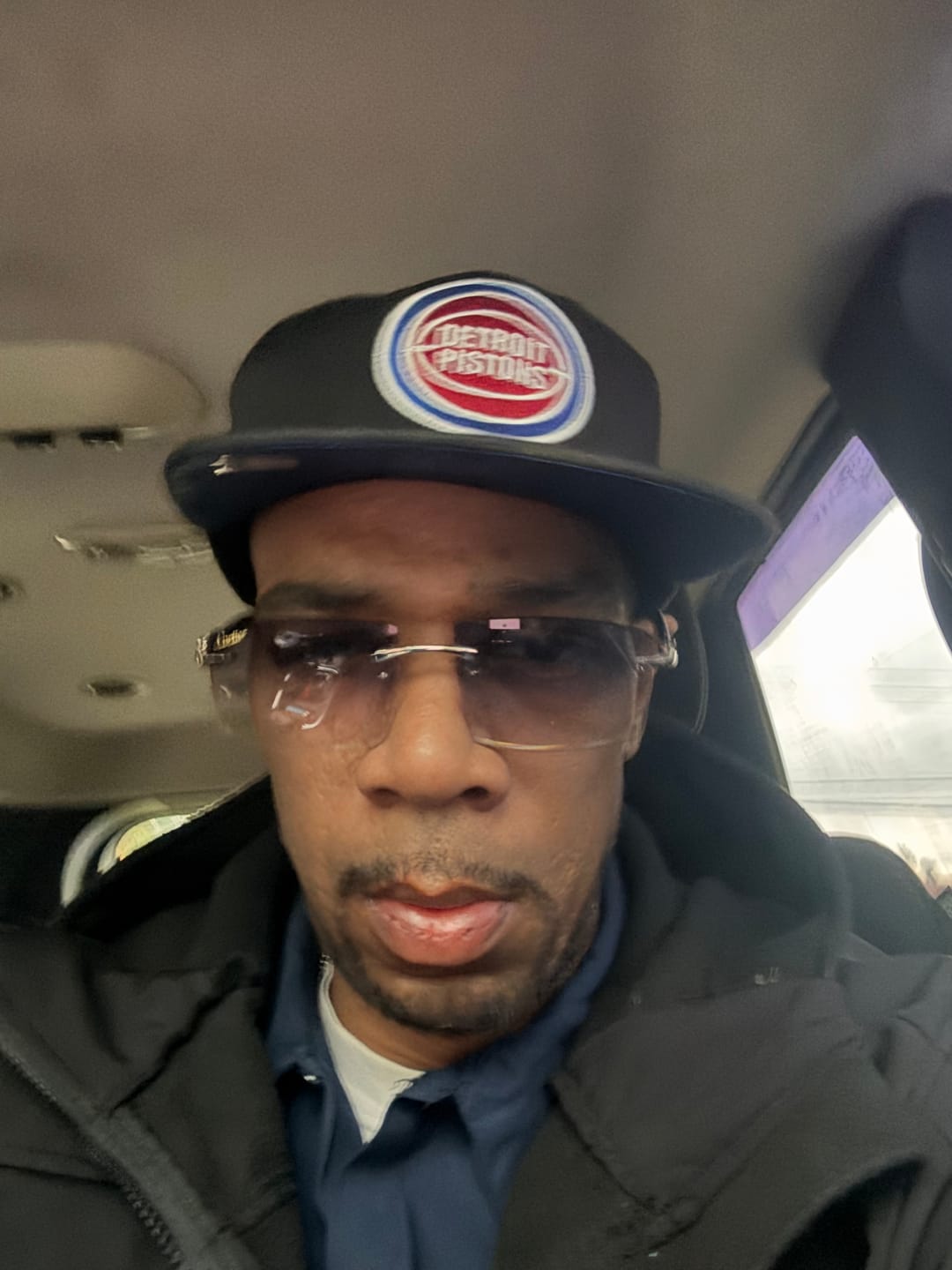 Customer photo review of Rimless buffs Sunglasses Detroit style